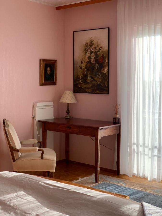 Haus Am Pfingstborn Lägenhet Ober-Mörlen Exteriör bild