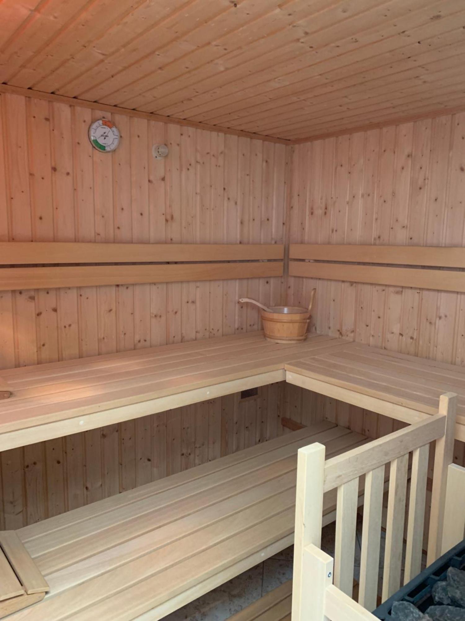 Haus Am Pfingstborn Lägenhet Ober-Mörlen Exteriör bild